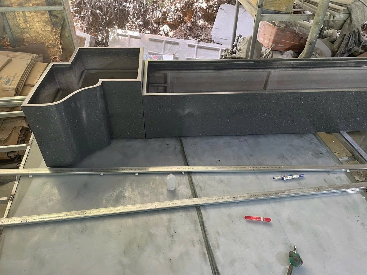 chậu hoa composite ngoài trời — không gỉ không phai bền 20 năm dưới nắng mưa sài gòn - Chậu Hoa Composite Ngoài Trời — Không Gỉ, Không Phai, Bền 20 Năm Dưới Nắng Mưa Sài Gòn