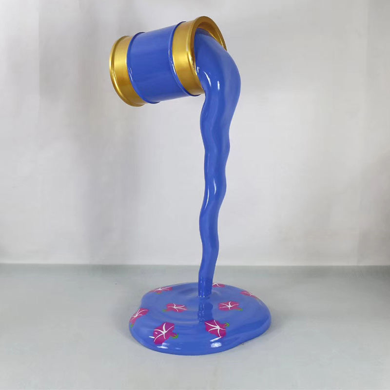 Prop Xô Sơn Lộn Ngược Composite Khổng Lồ Tác Phẩm Nghệ Thuật Trang Trí Sự Kiện Prop Xô Sơn Lộn Ngược Composite Khổng Lồ Tác Phẩm Nghệ Thuật Trang Trí Sự Kiện — góc nhìn thực tế từ xưởng