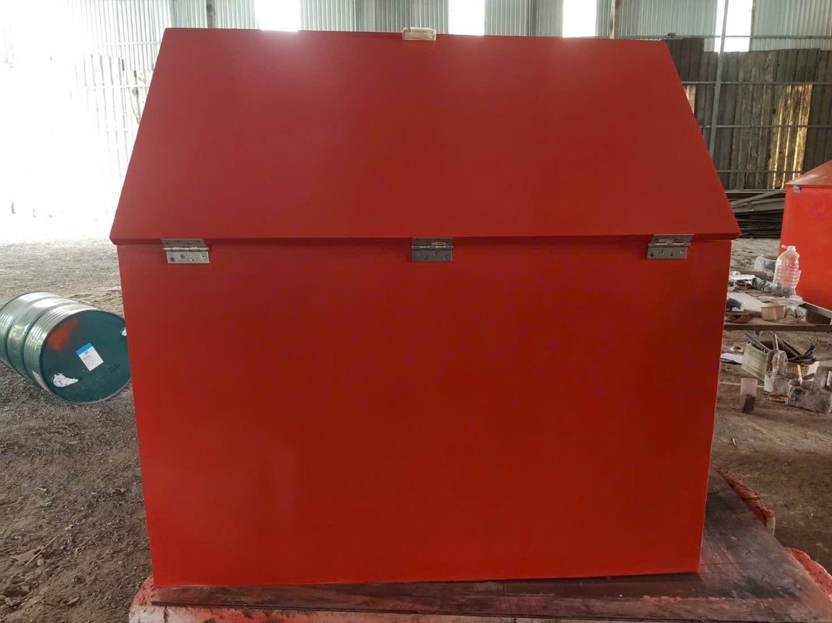 thùng áo phao tủ dụng cụ composite hồ bơi - hình 3 - Mô Hình Composite Việt Nam